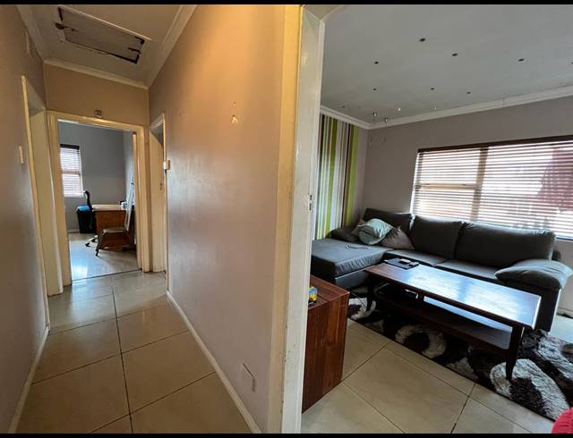 2 BEDROOM APARTMENT TO LET IN RICHMOND ESTATE
